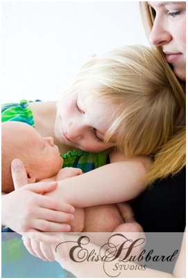 Jackson, Liana, Mom - Newborn Child Family Photography - Elisa Hubbard Studios